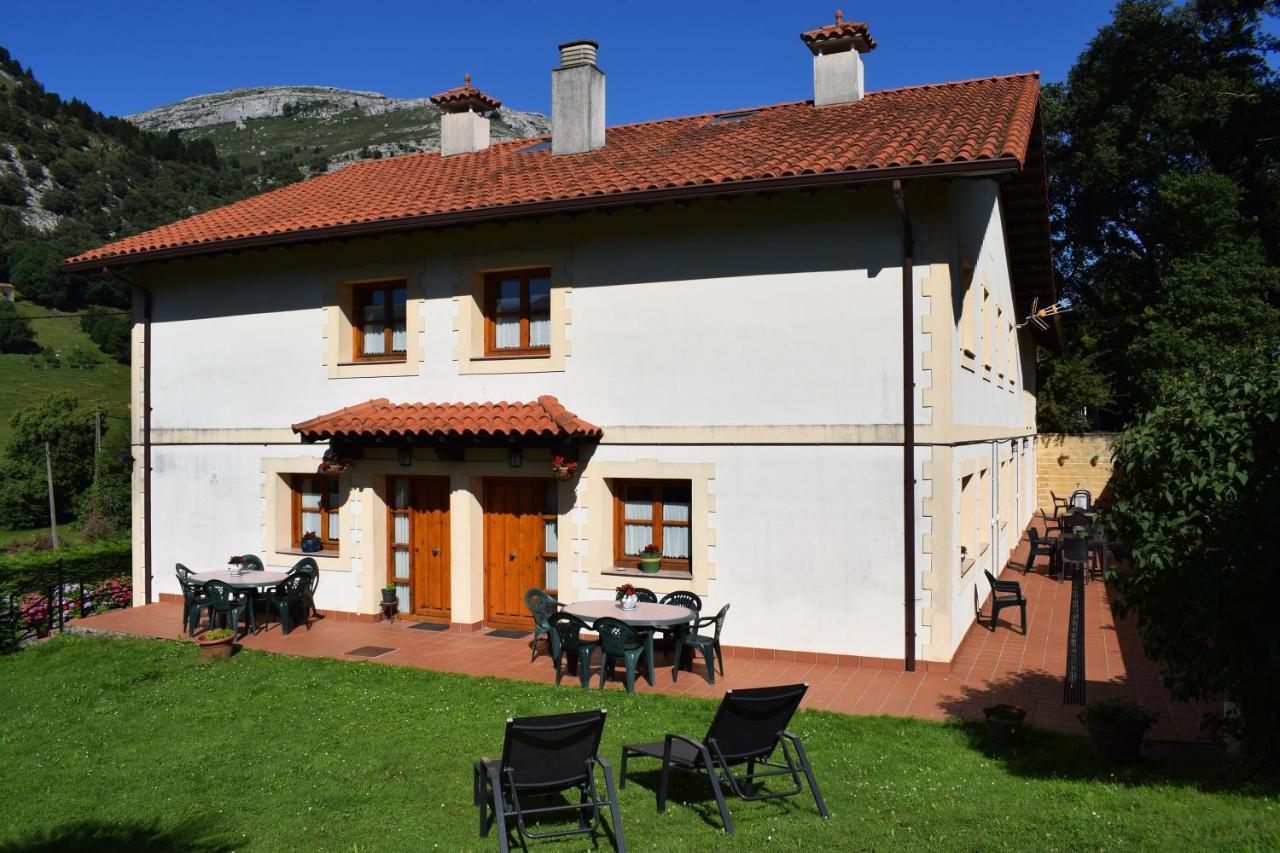 Apartamentos Rurales La Taberna Matienzo Ngoại thất bức ảnh